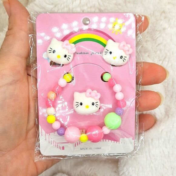 Hello kitty little girl jewelry bundle bracelet clip on earrings ring set - Picture 1 of 7